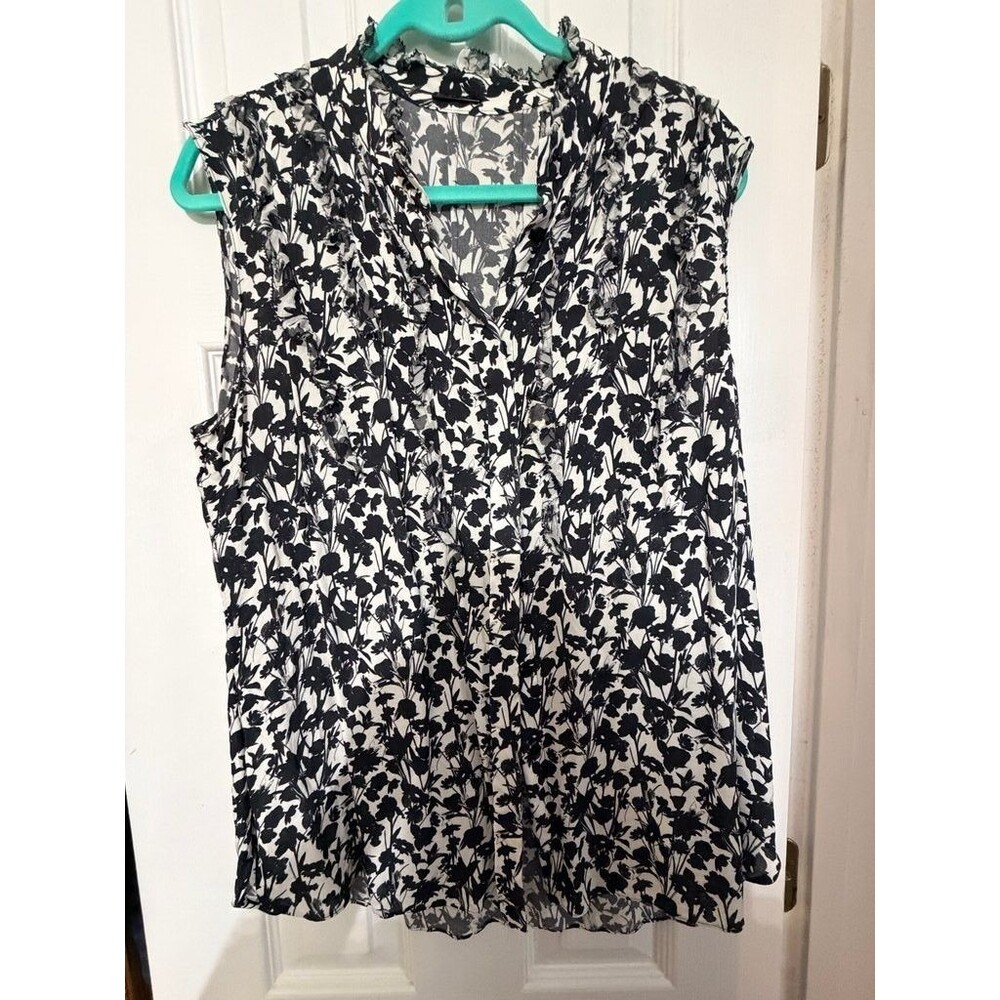 Elie Tahari Black and White Floral Sleeveless Silk Blouse